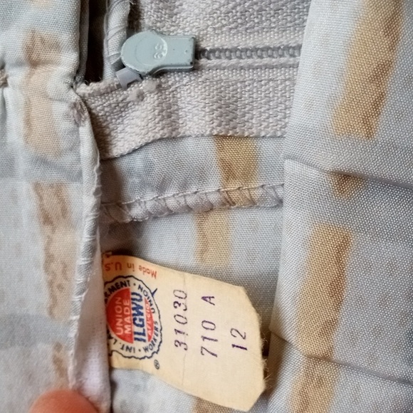 Vintage ILGWU small (?) checked pleated skirt - Picture 4 of 9